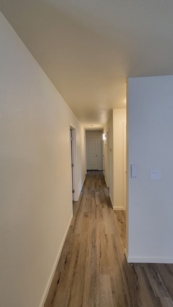 Building Photo - 541 Arrowhead Ct