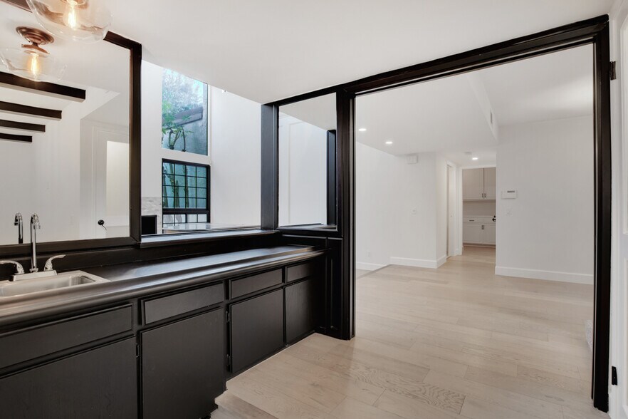 Building Photo - 23450 Park Hermosa