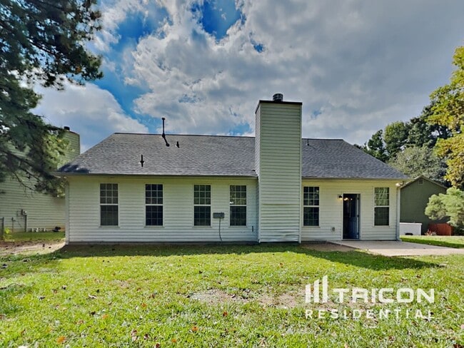 Building Photo - 2224 Boone Ct