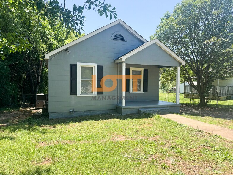 Building Photo - 603 Palmetto Ave