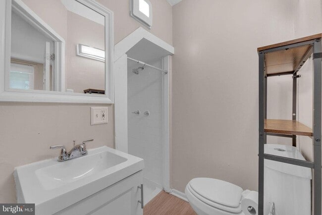 Building Photo - 315 Burlington Ave