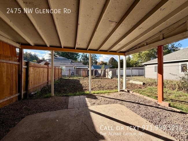 Building Photo - 2475 NW Glencoe Rd