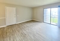 Building Photo - 112 Menlo Dr