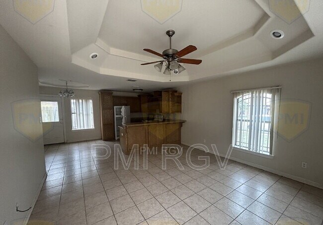 Building Photo - 3802 S Radisson Ave