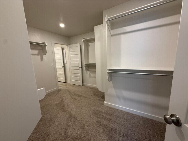 Building Photo - 3003 138th Pl