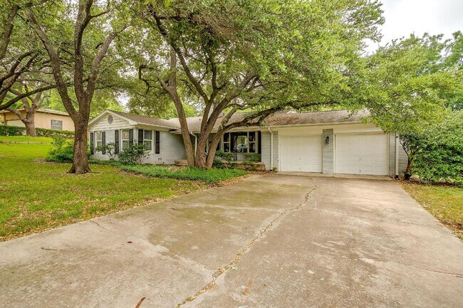 Building Photo - Charming 3-Bed, 2-Bath Home in Fort Worth'...