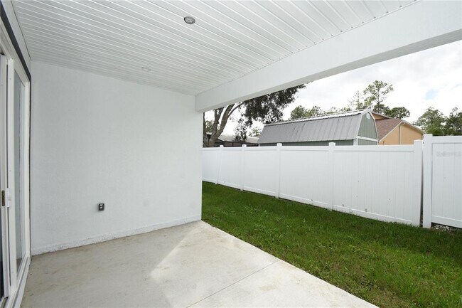 Building Photo - 20 Uniondale Pl