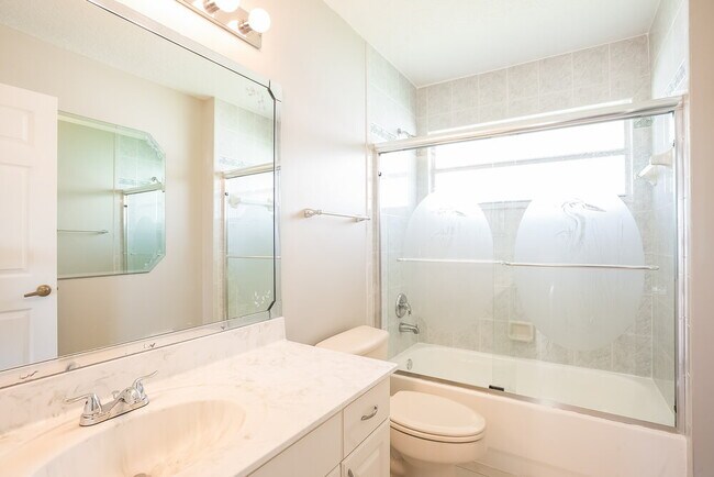 Building Photo - 109 Black Olive Crescent