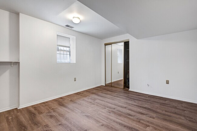 Building Photo - 2705 24th St NE