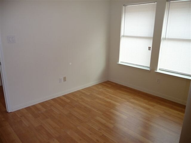 Building Photo - 3124-3126 Cherry Ln