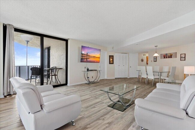 Building Photo - 5420 N Ocean Dr