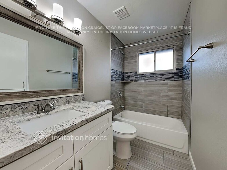 Building Photo - 1250 E Hermosa Dr