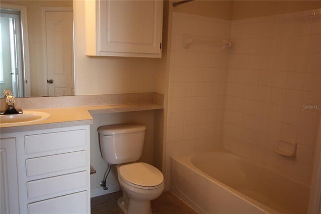 Building Photo - 5703 Legacy Crescent Pl