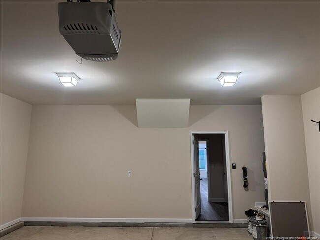 Building Photo - 22 Sugarberry Pl