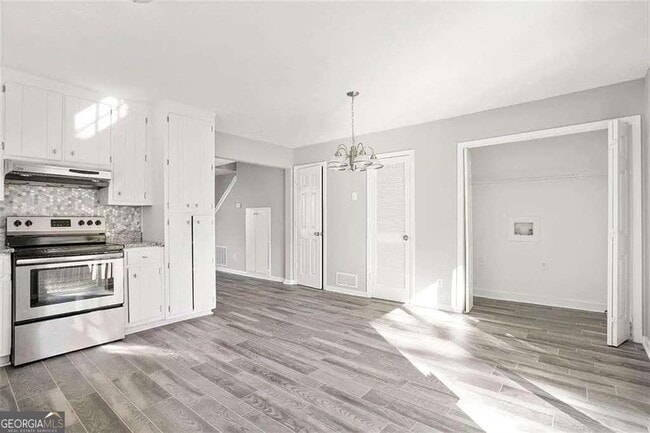 Building Photo - 5232 Ridge Forest Dr