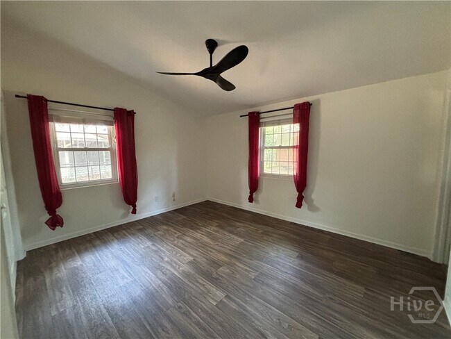 Building Photo - 12434 Largo Dr