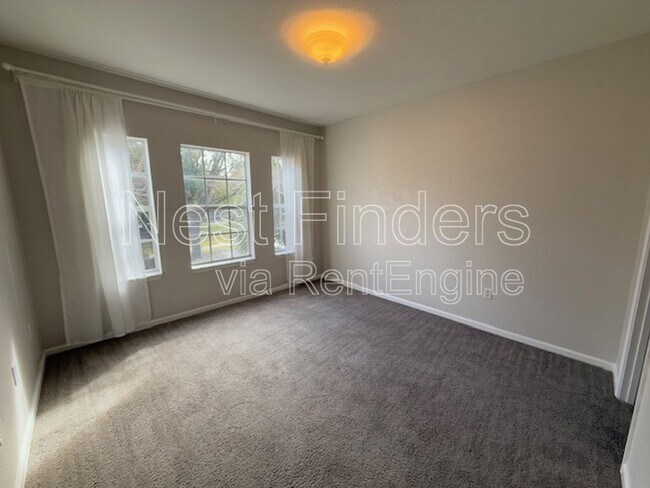 Building Photo - 10075 Gate Pkwy N