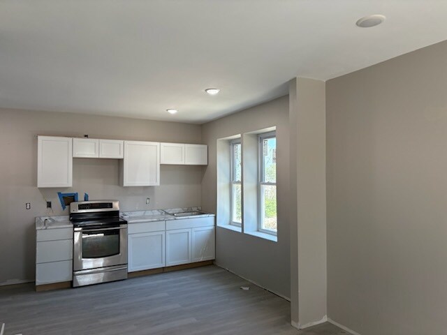 Building Photo - 5200 Von Phul St