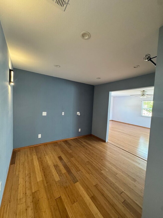 Building Photo - 21445 Wilcox Rd