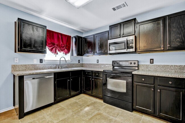 Building Photo - ***APPLICATION CURRENTLY UNDER REVIEW***Sp...