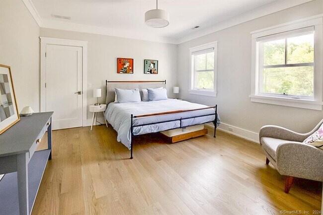 Building Photo - 17 Stony Brook Rd