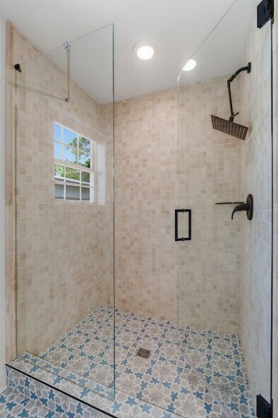 Building Photo - 203 Oceola Ave