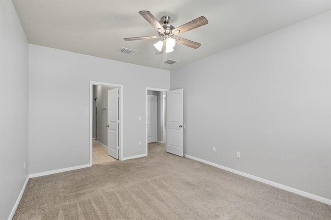 Building Photo - 261 Northern Flicker St