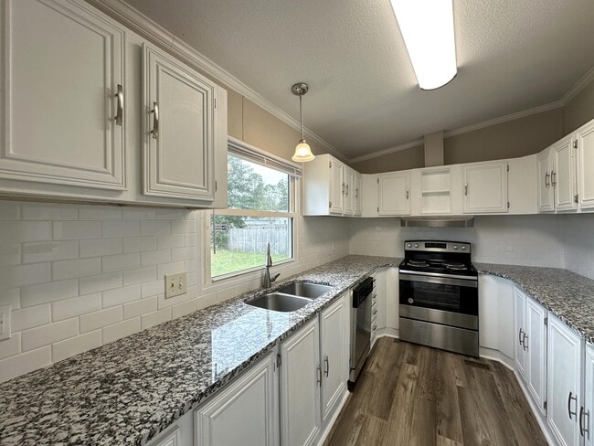 Building Photo - 4625 Canary Way