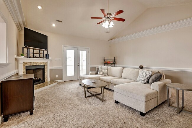 Building Photo - 523 Murray Fork Dr