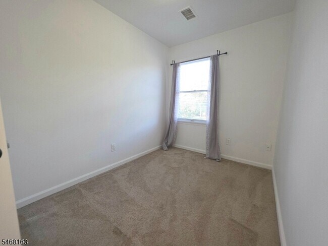 Building Photo - 272 US-206