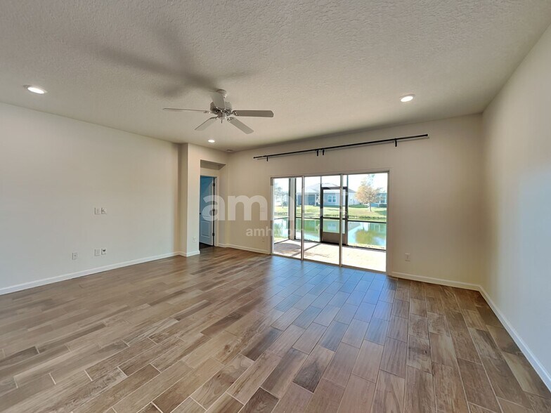 Building Photo - 144 Athens Dr