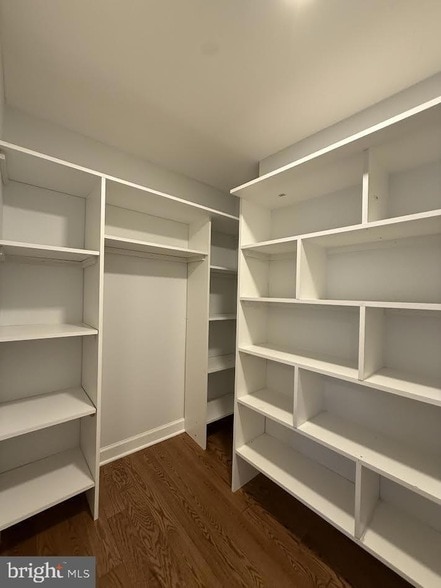 Building Photo - 18118 Kilrush Ct
