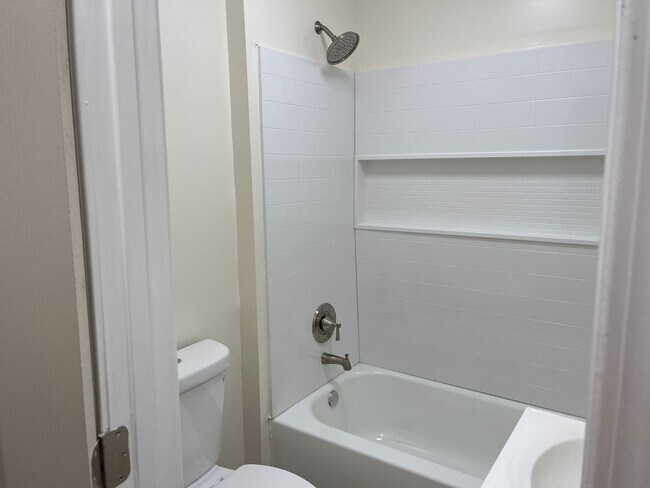 Building Photo - 2 Bed, 1 Bath Home for Rent – $1,250/Month