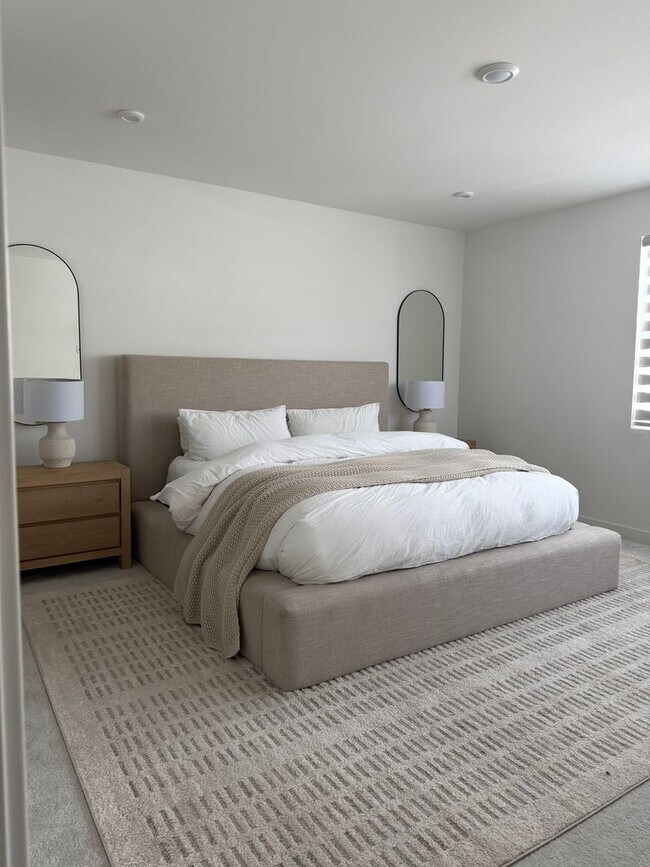 Building Photo - Everly At Civita Gorgeous Home with Lots of Upgrades- A Resort Style Living in the Heart of San D...