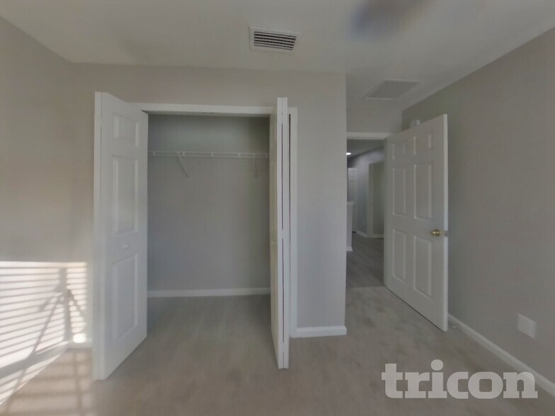 Building Photo - 2882 Spoonbill Trail