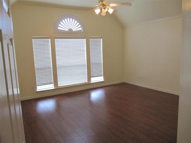 Building Photo - 4810 Claridge Park Ln