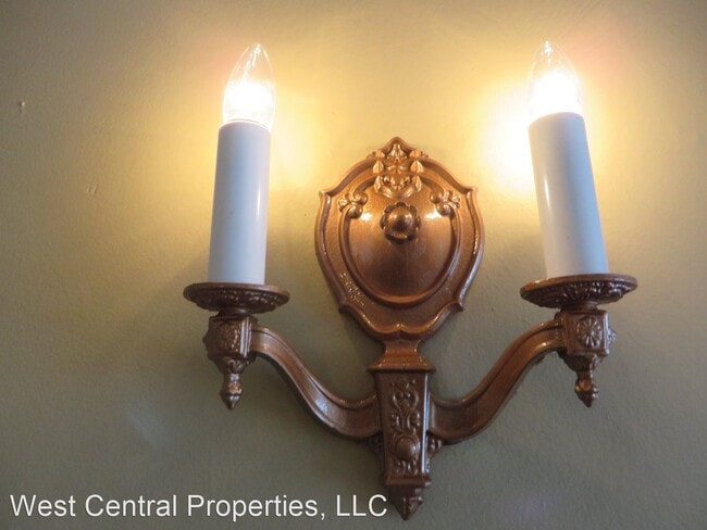 Building Photo - 719 Union St