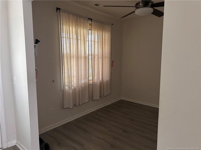 Building Photo - 308 Countryside Dr