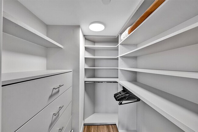 Building Photo - 19667 Turnberry Way