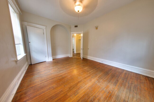 Building Photo - 3111 Portis Ave