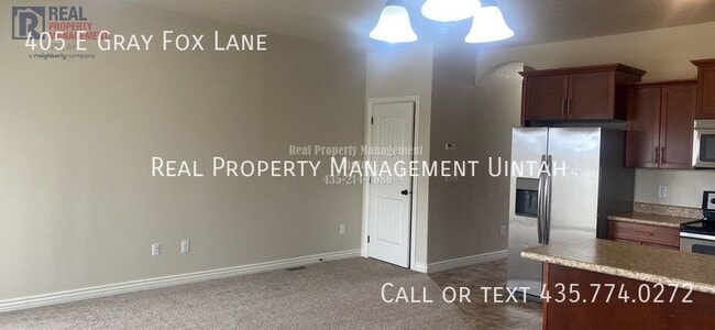 Building Photo - 405 E Gray Fox Dr