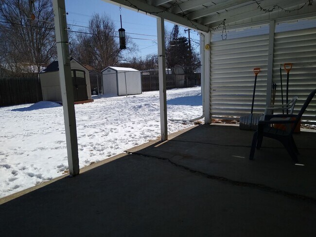 Building Photo - University Hills  Adorable 2 Bed 1 Bath Home with HUGE Fenced Yard, Central Air/Heat, Garage and ...