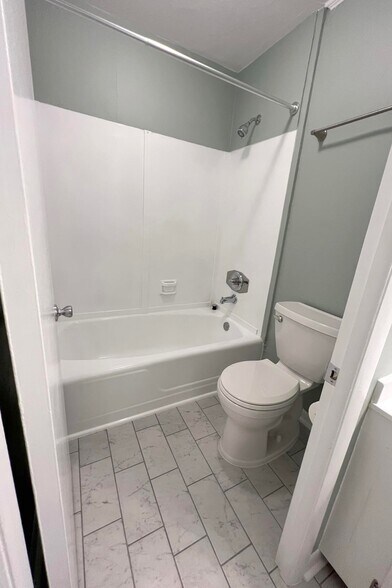 Building Photo - 750 Northern Ave