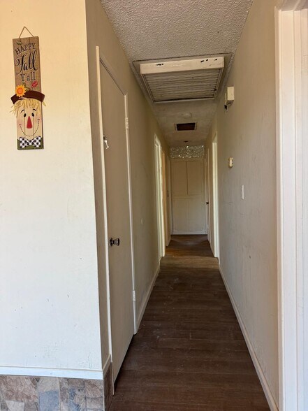 Building Photo - 86 Huntington Cir