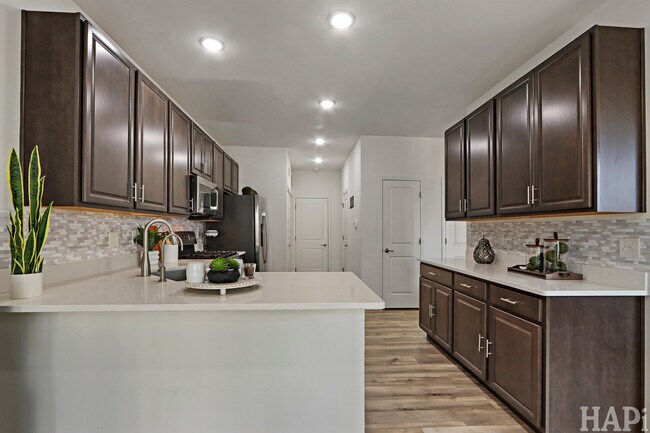 Building Photo - 8512 Stillwater Rd