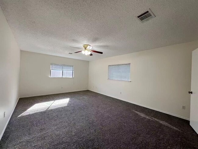 Building Photo - 905 Justeford Dr
