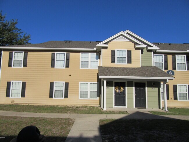 Building Photo - 1501 Lighthouse Rd