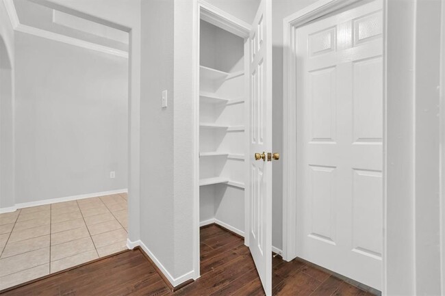 Building Photo - 23931 Ayscough Ln