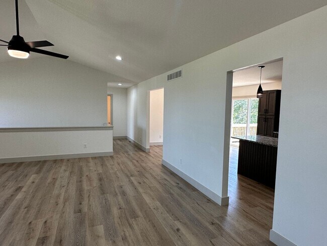 Building Photo - Now Accepting Applications – 4 BED 3 BATH | Summit Pass Subdivision | Waynesville School District