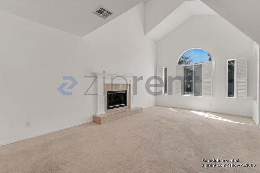 Building Photo - 3052 Carlotta Cir